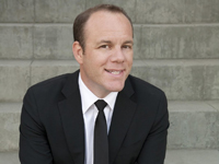 Book Tom Papa for your next corporate event, function, or private party.