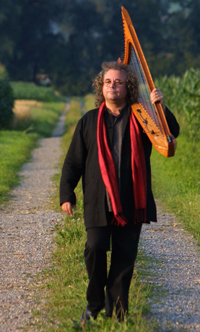 Book Andreas Vollenweider for your next corporate event, function, or private party.