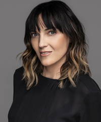 Book Jen Kirkman for your next corporate event, function, or private party.