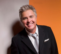 Book Steve Tyrell for your next corporate event, function, or private party.