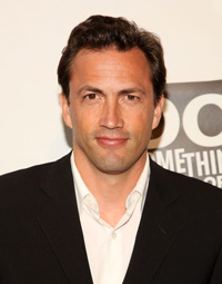 Book Andrew Shue for your next corporate event, function, or private party.