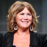 Book Tracey Gold for your next corporate event, function, or private party.