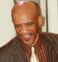 Book Drew Pearson for your next corporate event, function, or private party.