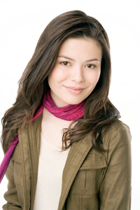 Book Miranda Cosgrove for your next corporate event, function, or private party.