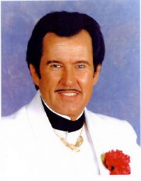 Book Rusty Davis - Tribute To Wayne Newton for your next corporate event, function, or private party.