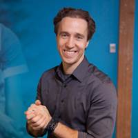 Book Craig Kielburger for your next corporate event, function, or private party.