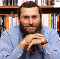 Book Rabbi Shmuley Boteach for your next corporate event, function, or private party.
