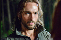 Book Tom Mison for your next corporate event, function, or private party.