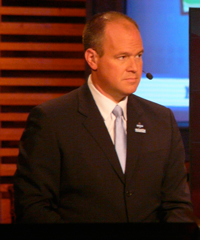 Book Rich Eisen for your next corporate event, function, or private party.