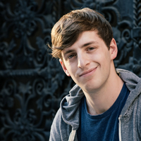 Book Alex Edelman for your next corporate event, function, or private party.