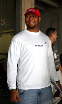 Book Deuce McAllister for your next corporate event, function, or private party.