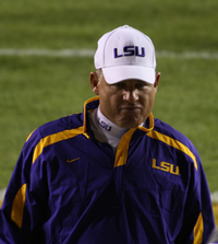 Book Les Miles for your next corporate event, function, or private party.