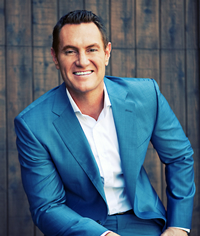 Book Darren Hardy for your next corporate event, function, or private party.