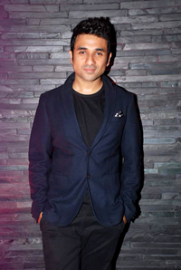 Book Vir Das for your next corporate event, function, or private party.