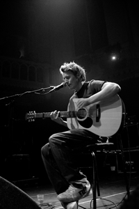 Book Ben Howard for your next corporate event, function, or private party.