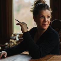 Book Dar Williams for your next corporate event, function, or private party.