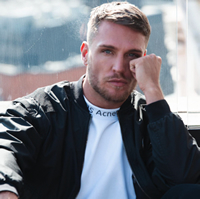 Book Tom Zanetti for your next corporate event, function, or private party.