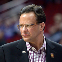 Book Tom Crean for your next corporate event, function, or private party.