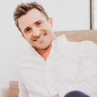 Book Matthew Hussey for your next corporate event, function, or private party.