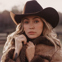 Book Brandi Cyrus for your next corporate event, function, or private party.