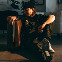 Book Izzy Vadim for your next corporate event, function, or private party.