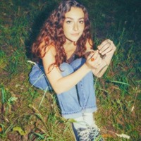 Book Eleni Drake for your next corporate event, function, or private party.