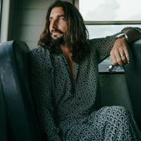 Book Alan Salomon for your next corporate event, function, or private party.