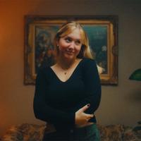 Book Chloe Ament for your next corporate event, function, or private party.