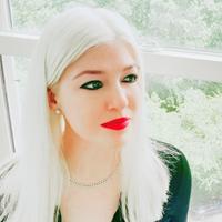 Book Lauren Coyle Rosen for your next corporate event, function, or private party.