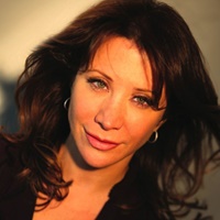 Book Cheri Oteri  for your next corporate event, function, or private party.