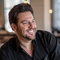 Book Scott Conant for your next corporate event, function, or private party.