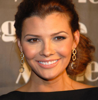 Book Ali Landry for your next corporate event, function, or private party.