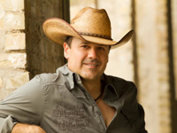 Book Roger Creager for your next corporate event, function, or private party.