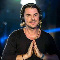 Hire Axwell as 