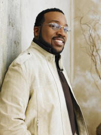 Book Marvin Sapp for your next corporate event, function, or private party.