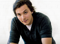 Book Charlie Worsham for your next corporate event, function, or private party.