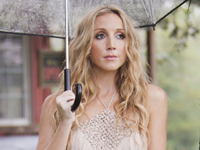 Book Ashley Monroe for your next corporate event, function, or private party.