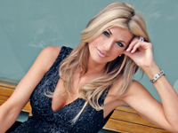 Book Alexis Bellino for your next corporate event, function, or private party.