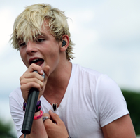 Book Ross Lynch for your next corporate event, function, or private party.