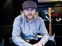 Book Alex Clare for your next corporate event, function, or private party.