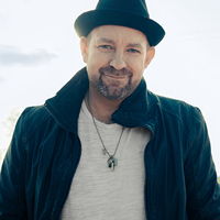 Book Kristian Bush for your next corporate event, function, or private party.