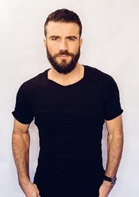 Book Sam Hunt for your next corporate event, function, or private party.