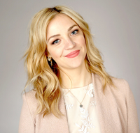 Book Abby Elliott for your next corporate event, function, or private party.