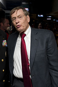 Book Bud Selig for your next corporate event, function, or private party.