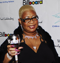 Book Luenell Campbell for your next corporate event, function, or private party.