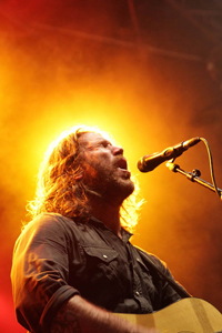 Book Chuck Ragan for your next corporate event, function, or private party.