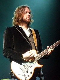 Book Rich Robinson for your next corporate event, function, or private party.