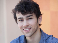 Book Max (MAX) Schneider for your next corporate event, function, or private party.