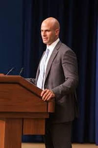 Book Sam Kass for your next corporate event, function, or private party.