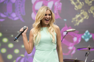 Book Kelsea Ballerini for your next corporate event, function, or private party.